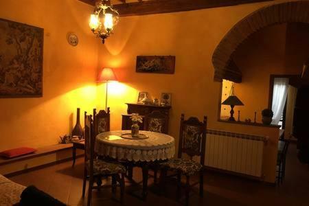 Real Rustic Tuscany Style In Center Florencja Zewnętrze zdjęcie